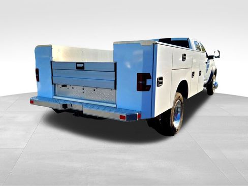 New 2026 RAM 5500 Tradesman w/ Chrome Appearance Group image 7