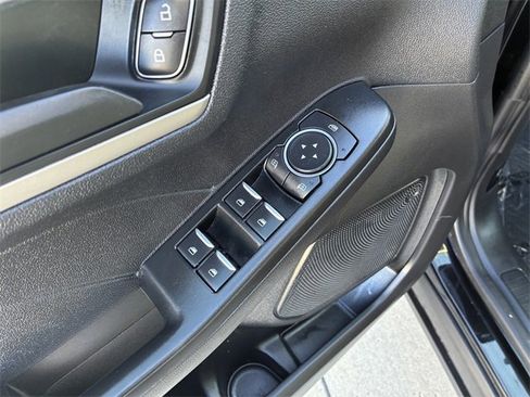 Used 2022 Ford Escape SE w/ Convenience Package image 21