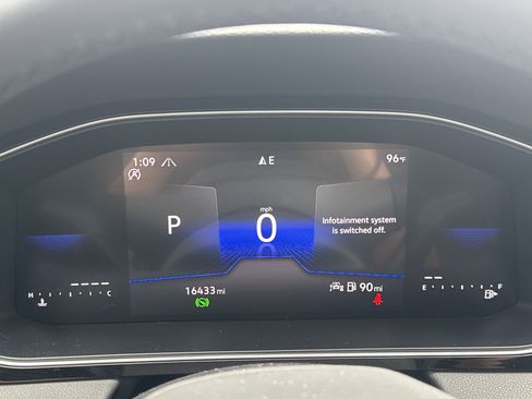 Certified 2025 Volkswagen Jetta Sport FWD image 11