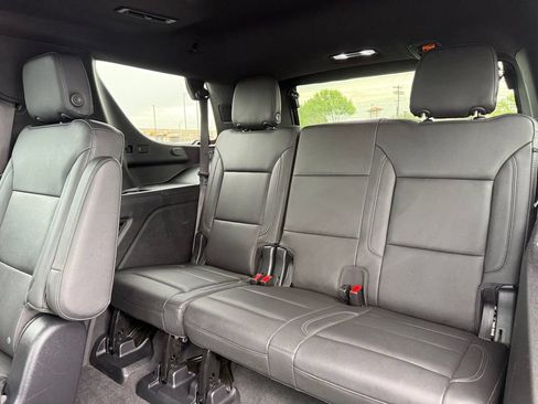 Used 2021 Chevrolet Tahoe LT w/ LT Signature Package RWD image 19