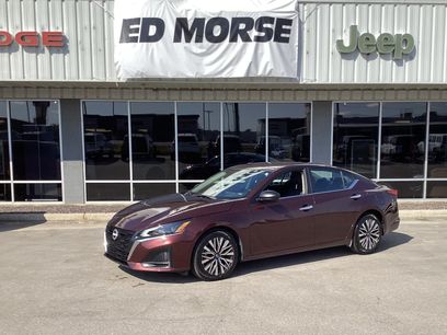 Used 2025 Nissan Altima 2.5 SV