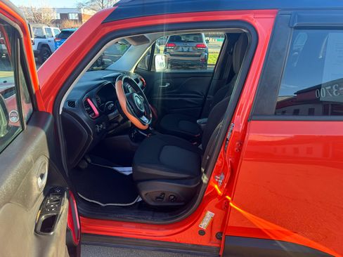 Used 2015 Jeep Renegade Trailhawk w/ Popular Equipment Group image 12