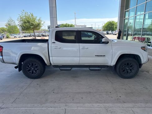 Used 2023 Toyota Tacoma SR5 image 9