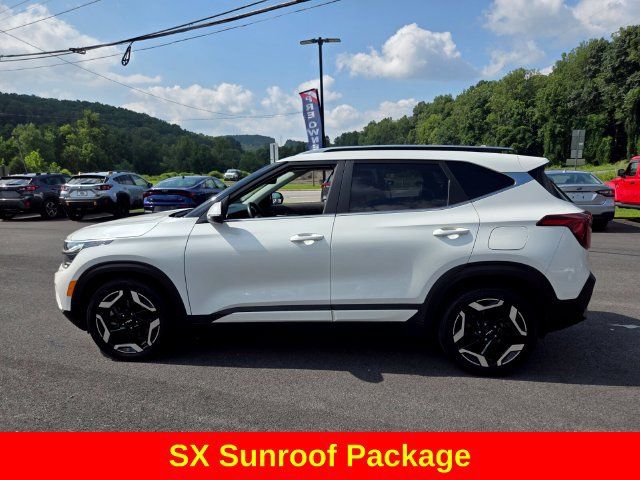 Used 2024 Kia Seltos SX w/ SX Sunroof Package AWD/4WD image 5