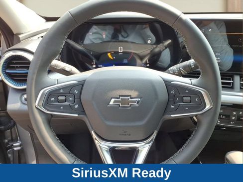 New 2026 Chevrolet Trax LT w/ Driver Confidence Package FWD image 11