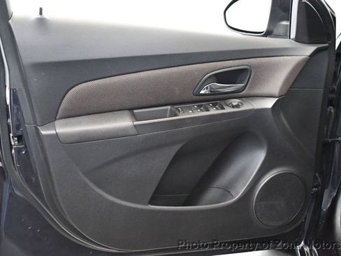 Used 2016 Chevrolet Cruze LT FWD image 7