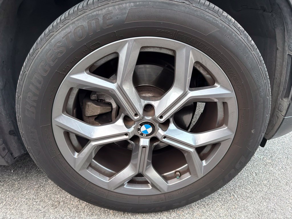 Certified 2024 BMW X3 sDrive30i w/ Convenience Package RWD image 5
