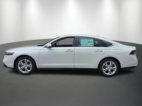 New 2026 Honda Accord LX image 4