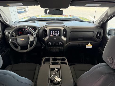 New 2026 Chevrolet Silverado 2500 Custom w/ Custom Value Package AWD/4WD image 20