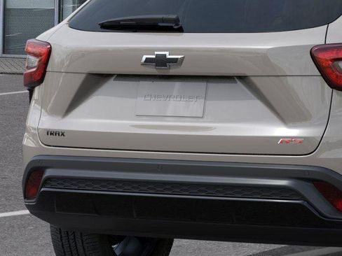 New 2026 Chevrolet Trax RS w/ Driver Confidence Package image 14