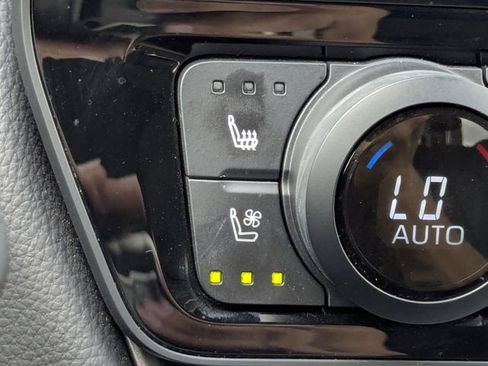 Used 2025 Toyota Grand Highlander FWD image 28