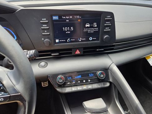 Used 2025 Hyundai Elantra Sport FWD image 20