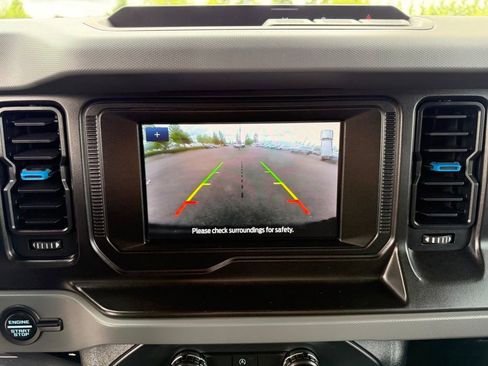 Used 2022 Ford Bronco Black Diamond AWD/4WD image 23