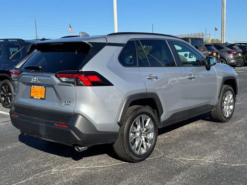 Used 2025 Toyota RAV4 XLE Premium image 3