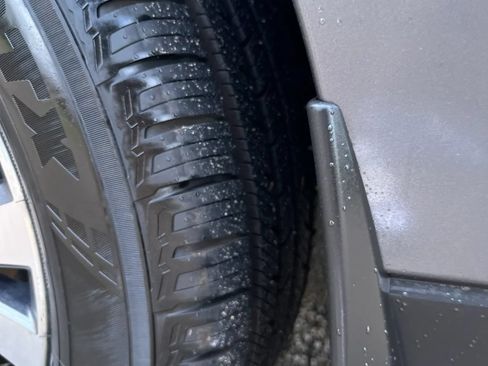 Used 2017 Nissan Pathfinder SL w/ SL Tech Package FWD image 39