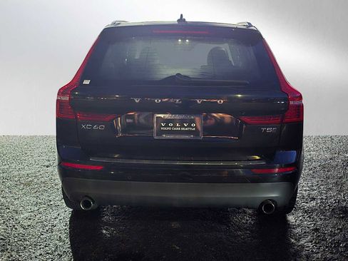 Certified 2021 Volvo XC60 T5 Momentum w/ Advanced Package image 4