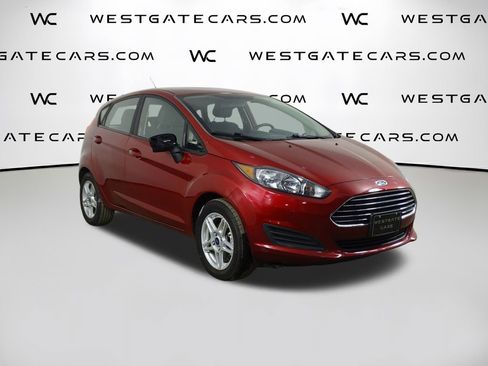 Used 2017 Ford Fiesta SE image 1