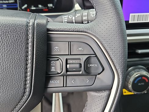 New 2026 Toyota 4Runner TRD Off-Road Premium AWD/4WD image 15