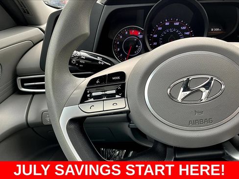 Used 2022 Hyundai Elantra SEL w/ Cargo Package FWD image 13