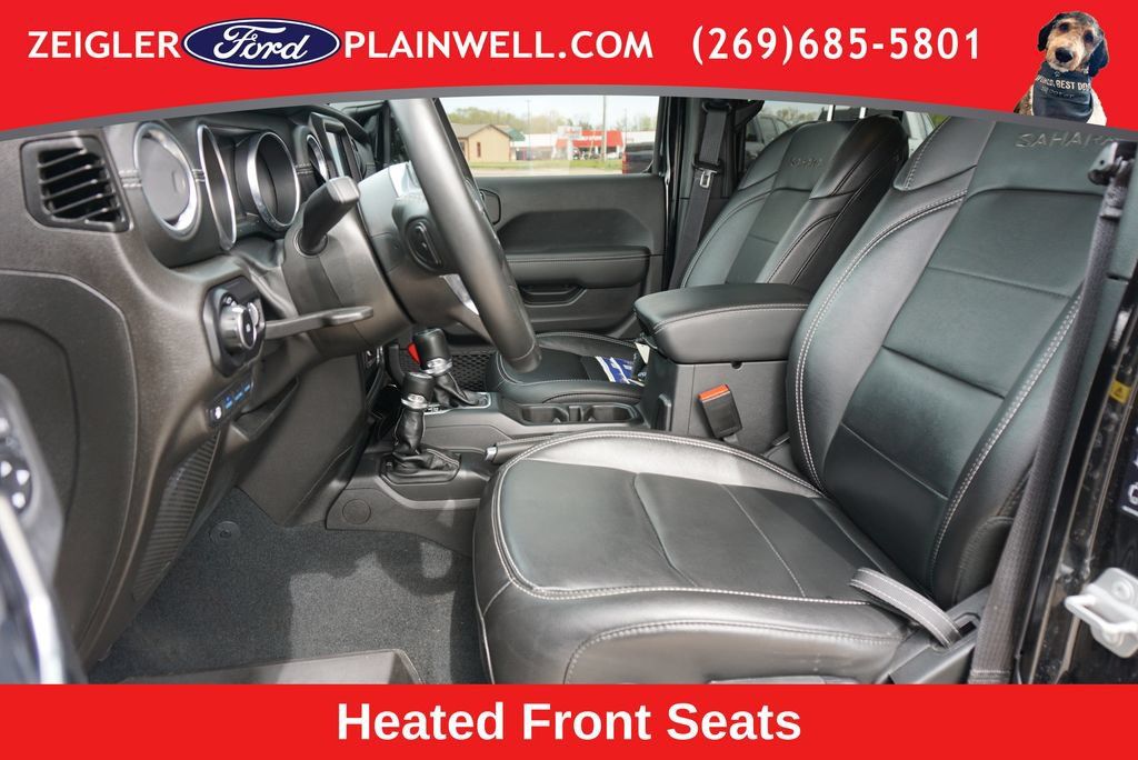 Used 2023 Jeep Wrangler Unlimited Sahara w/ Cold Weather Group AWD/4WD image 16