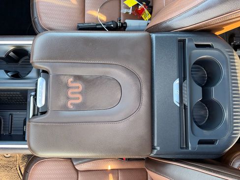 Used 2025 Ford Expedition King Ranch image 27