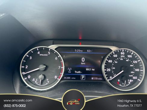 Used 2021 Nissan Sentra SR w/ SR Premium Package image 3