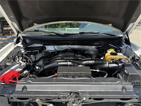 Used 2014 Ford F150 FX4 w/ Equipment Group 402A Luxury image 17