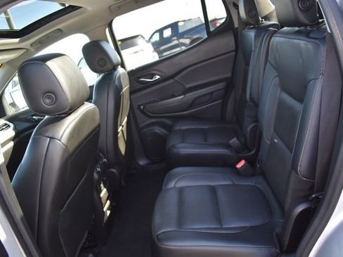 Used 2018 GMC Acadia SLT w/ LPO, Floor Liner Package AWD/4WD image 22