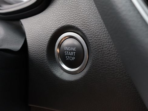 Used 2025 Toyota Corolla SE FWD image 31