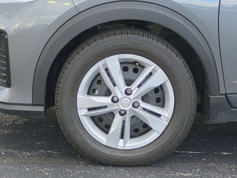 Used 2025 Nissan Kicks Play S FWD image 9