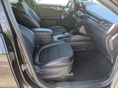 Used 2025 Ford Escape ST-Line FWD image 36