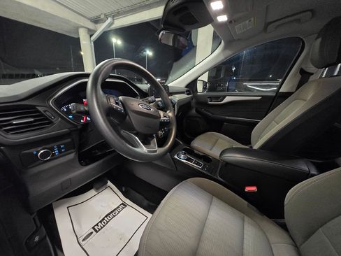 Used 2022 Ford Escape S image 10