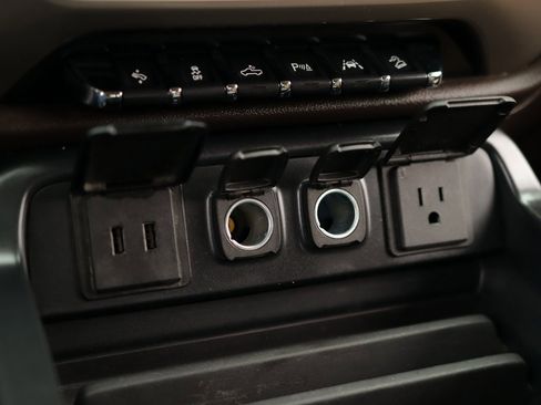 Used 2018 GMC Sierra 1500 Denali image 19