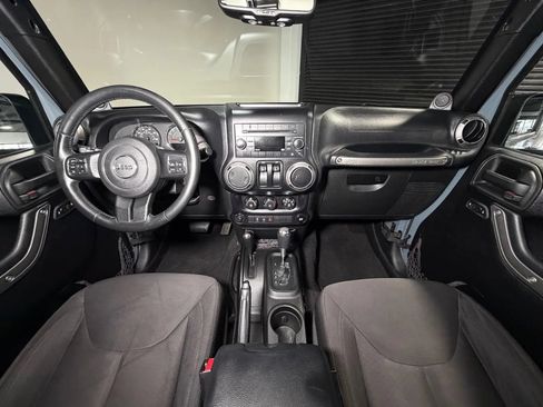Used 2014 Jeep Wrangler Sport w/ Quick Order Package 24S AWD/4WD image 17