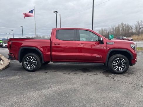 Used 2022 GMC Sierra 1500 AT4 w/ AT4 Premium Package AWD/4WD image 8