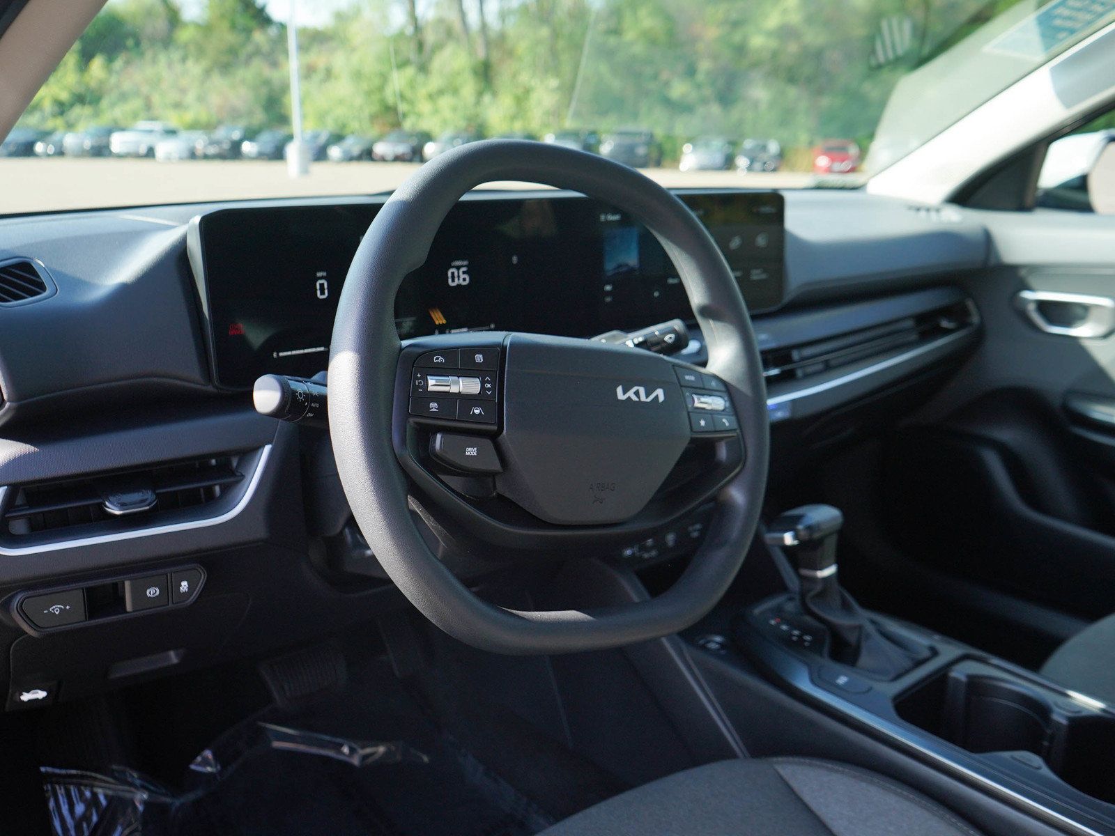 Used 2025 Kia K4 FWD image 20