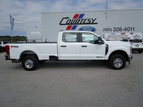 New 2025 Ford F250 XL w/ FX4 Off-Road Package image 8