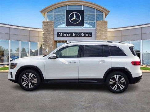 Certified 2026 Mercedes-Benz GLB 250 4MATIC image 2