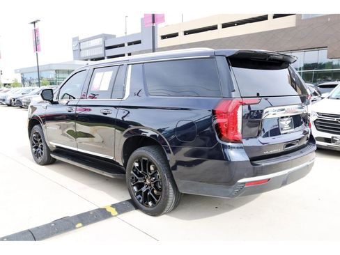 Used 2023 GMC Yukon XL SLT RWD image 6