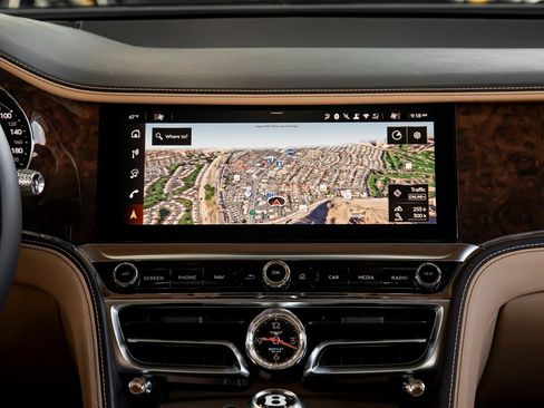 Used 2025 Bentley Flying Spur Plug-In Hybrid AWD/4WD image 21