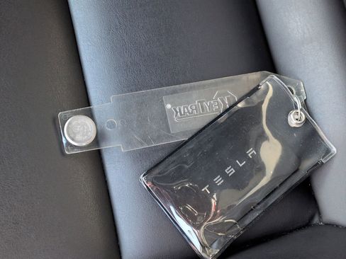 Used 2023 Tesla Model Y Long Range image 33