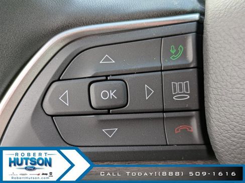 New 2025 Jeep Grand Cherokee L Limited w/ Luxury Tech Group II RWD image 24