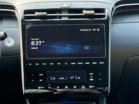 Used 2023 Hyundai Santa Cruz Limited AWD/4WD image 13