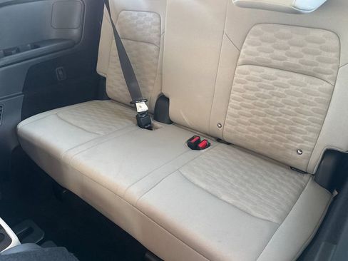 Used 2024 Nissan Pathfinder SV w/ SV Premium Package FWD image 14