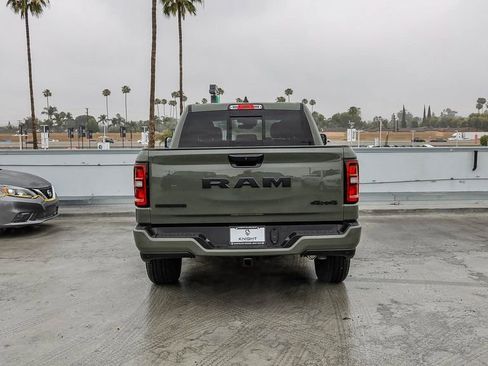 New 2026 RAM 1500 4x4 Crew Cab image 8