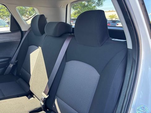 Used 2025 Kia Soul LX w/ LX Technology Package FWD image 32