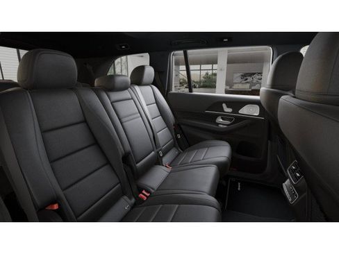 Certified 2025 Mercedes-Benz GLS 450 4MATIC image 26