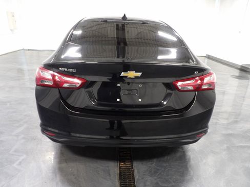 Used 2022 Chevrolet Malibu LT FWD image 4