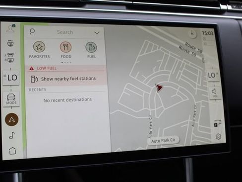 New 2025 Land Rover Range Rover SE image 15