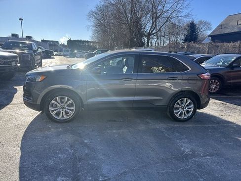 Used 2024 Ford Edge Titanium image 8